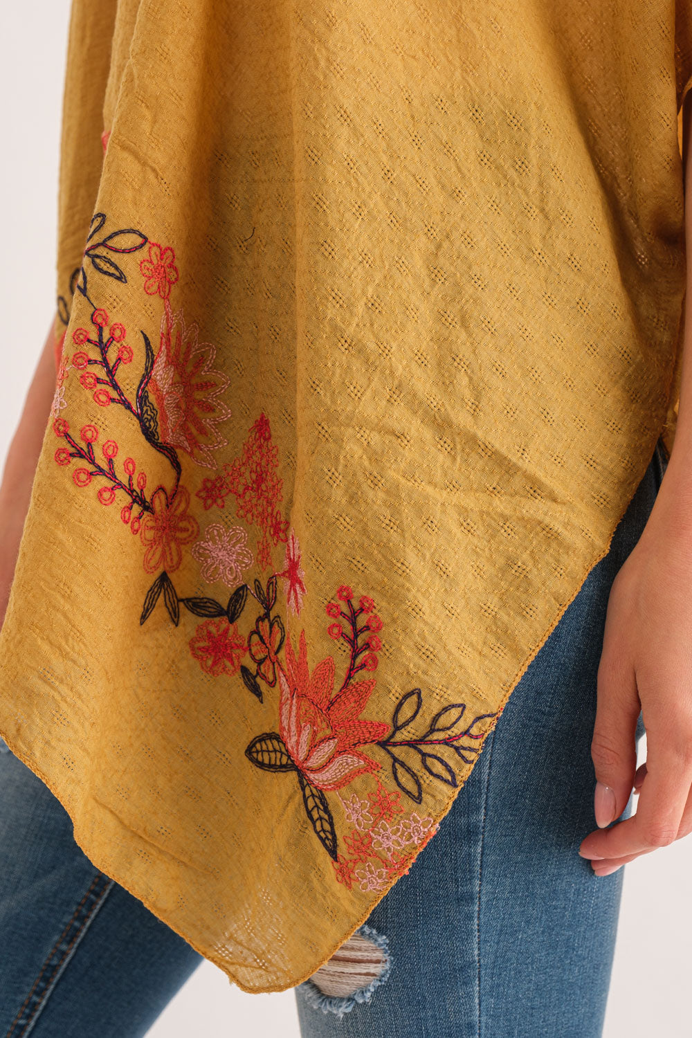 Fall Leaf Lace Border Embroidery Design